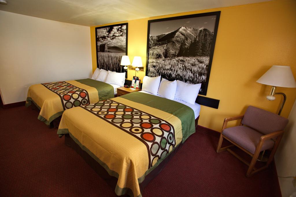 Super 8 By Wyndham Elko Exterior foto