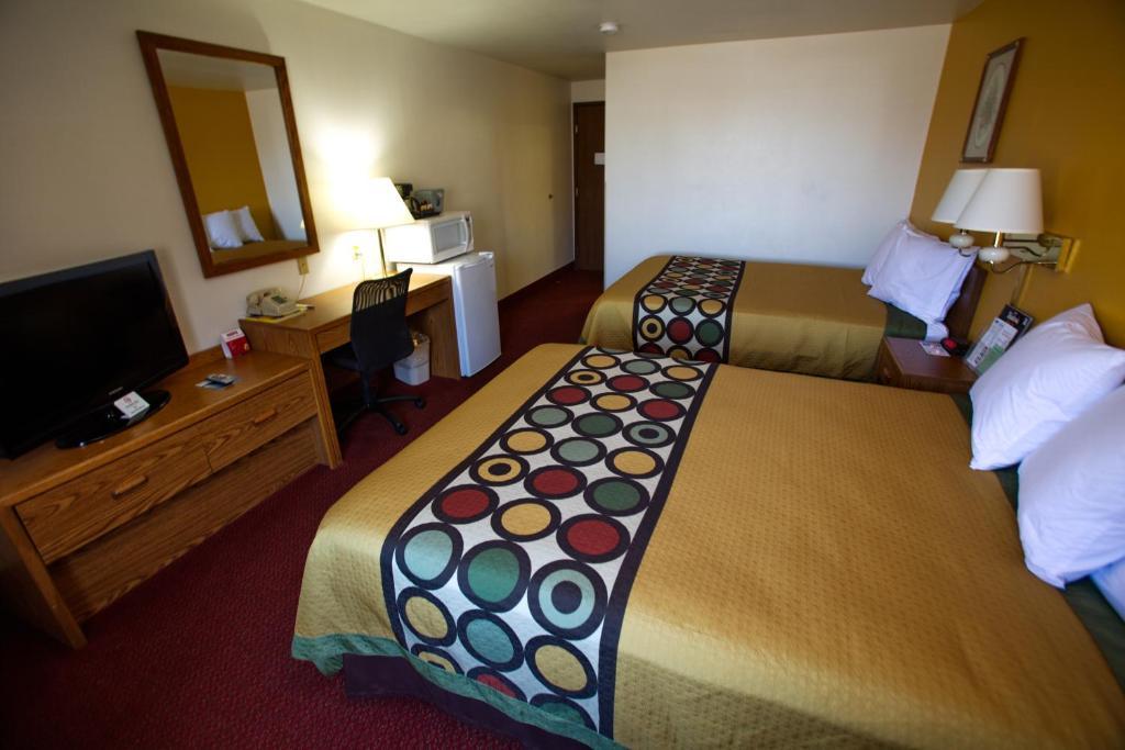 Super 8 By Wyndham Elko Quarto foto