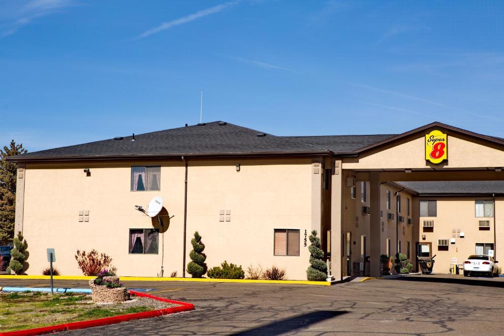 Super 8 By Wyndham Elko Exterior foto