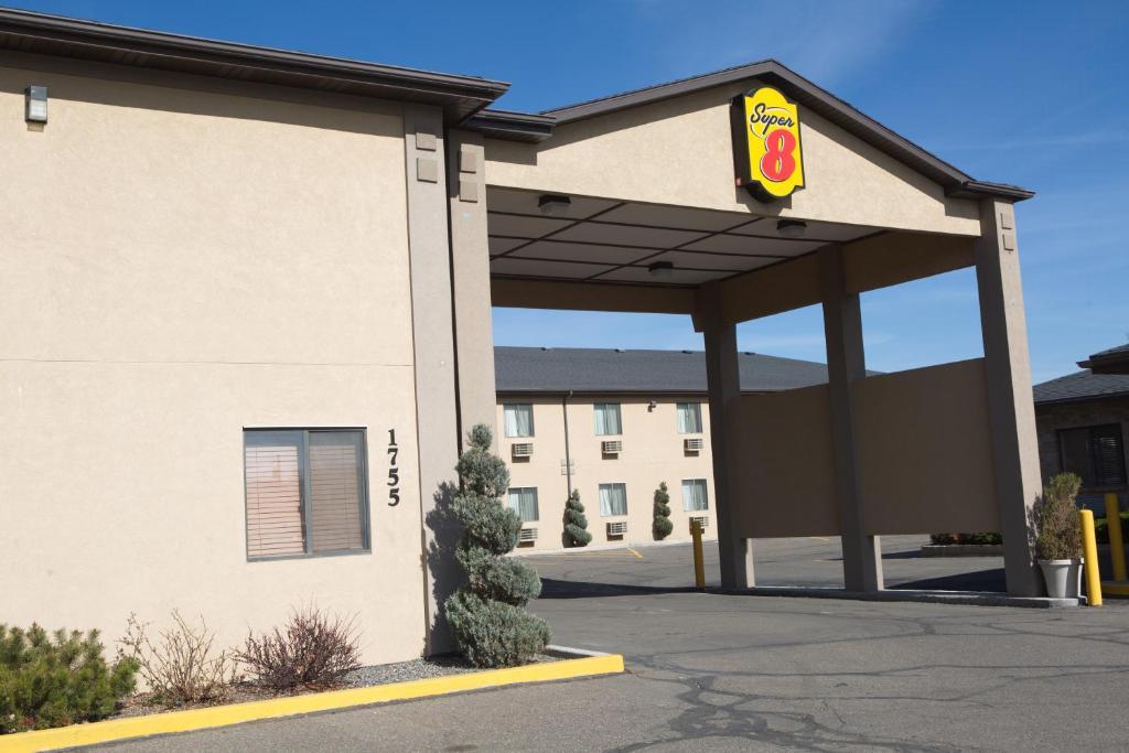 Super 8 By Wyndham Elko Exterior foto